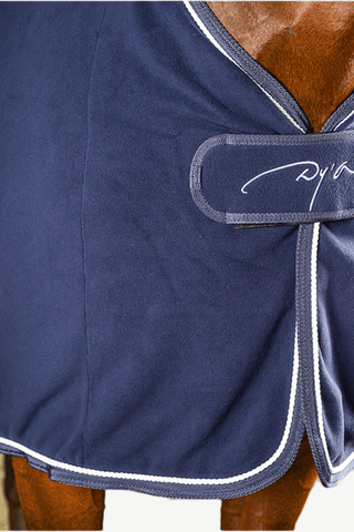 Dyón Fleecetäcke med Hipornament