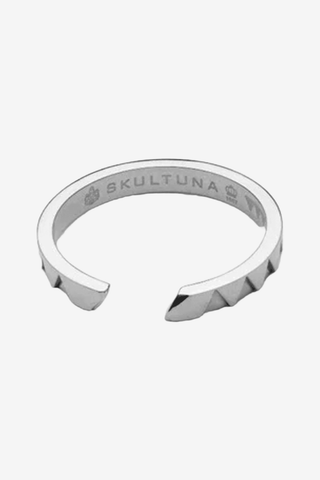 Get The Gallop Ring Sharktooth Smal