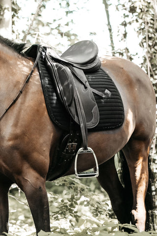 Pearls Dressuur Schabrak Bruin